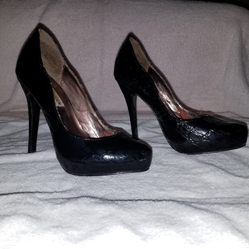 Steve Madden 5.5 Black Heels